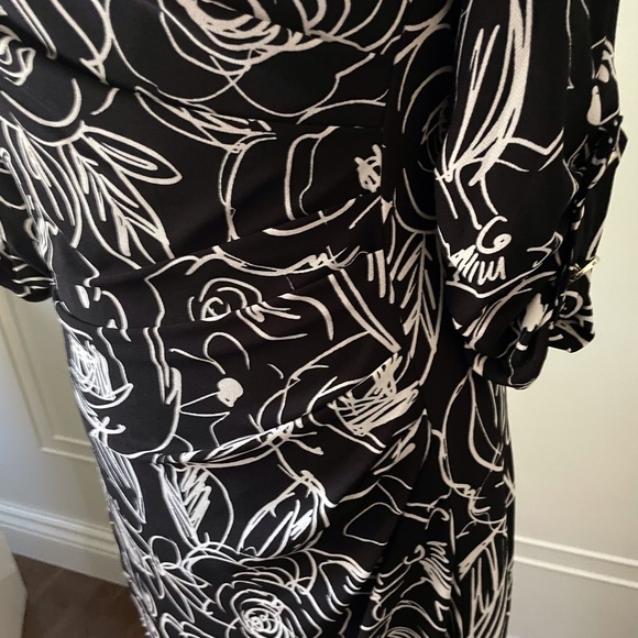 Karl Lagerfeld / NEW Lovely Flattering Ruched Dress Sz 6 - Picture 6 of 8